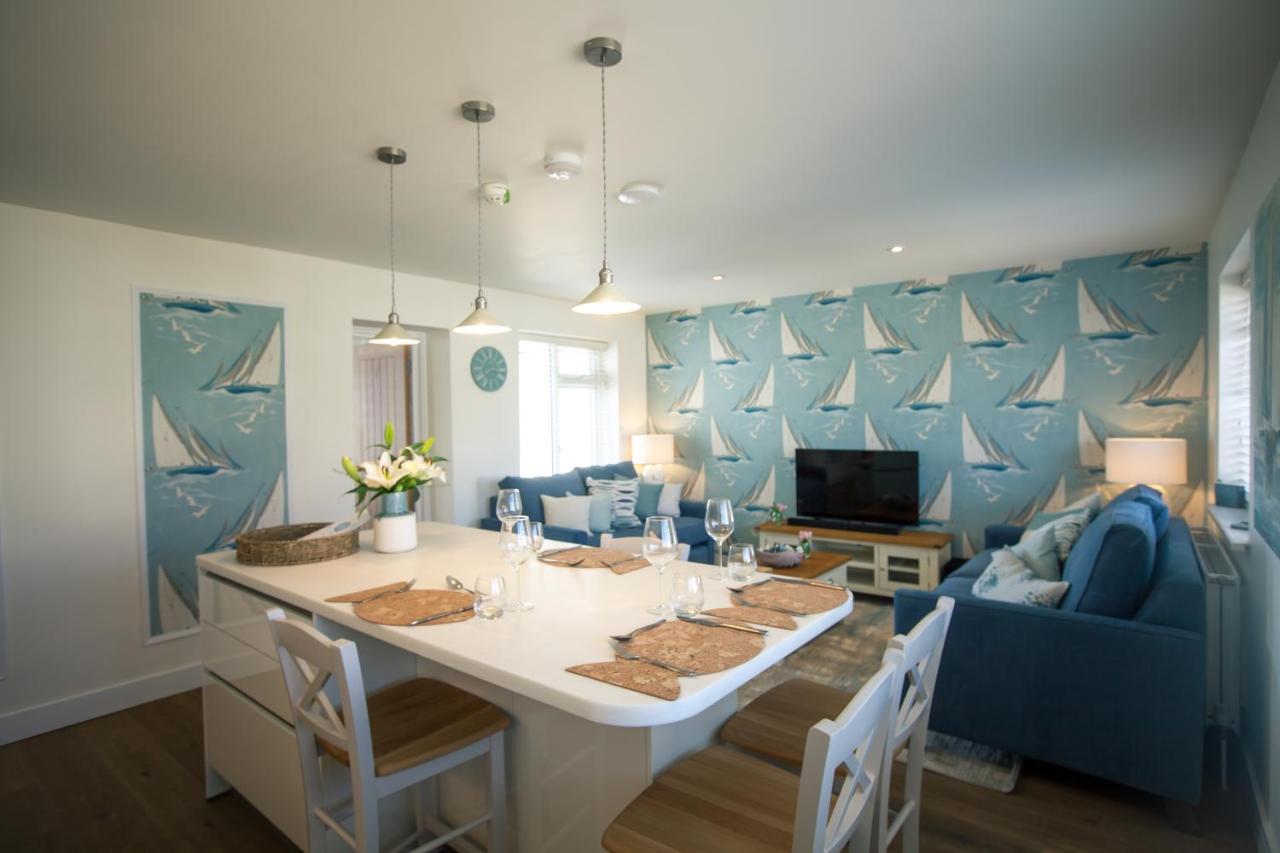 The Beach Escapes Hythe  Exterior photo